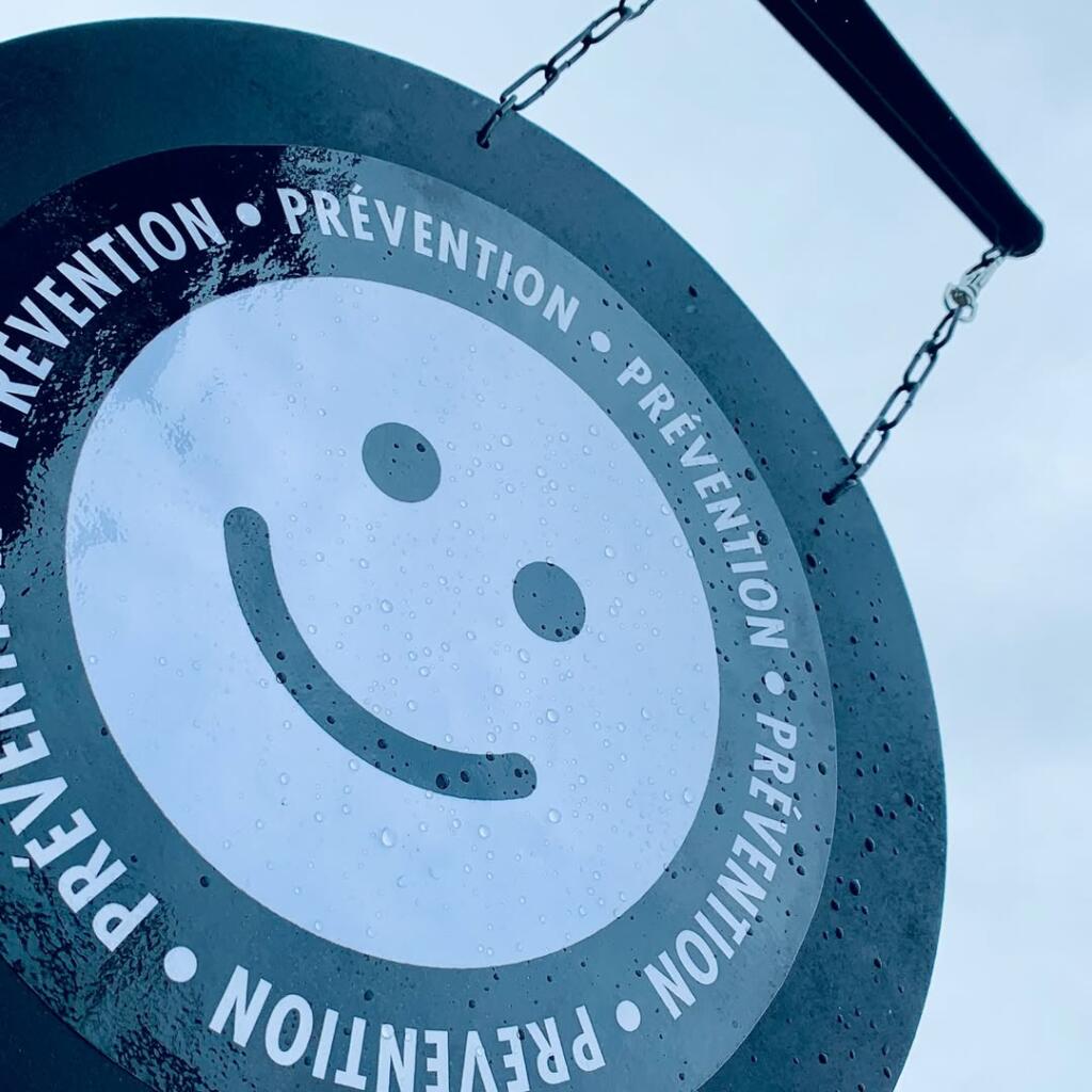 Safe Zone Eclipshead installée pour un espace calme, sécurisé et confidentiel lors du festival.