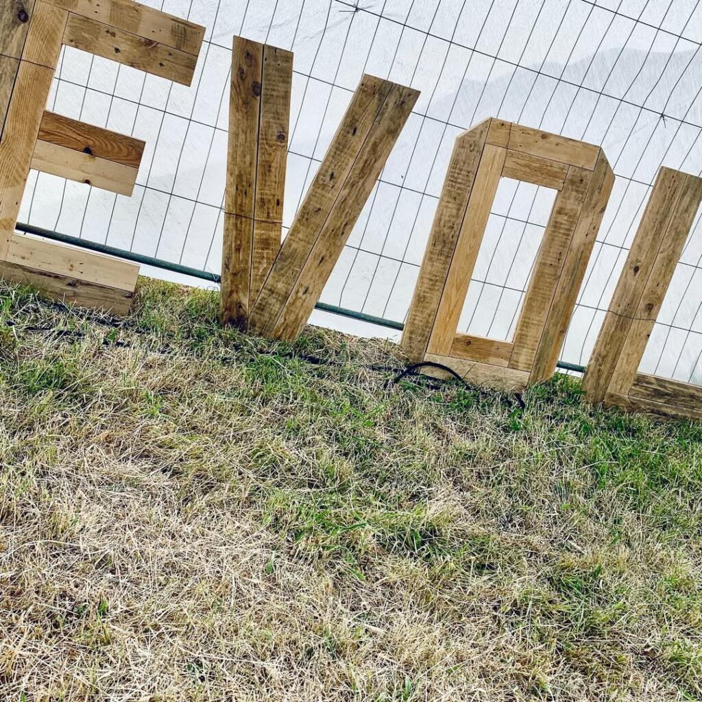 Équipe Eclipshead engagée pour garantir un festival sûr, inclusif et respectueux pour toutes et tous.