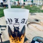 Safe Zone confidentielle Eclipshead où les festivalier·e·s peuvent se reposer et échanger en sécurité.